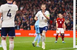 开云体育app-关于瑞典横扫罗马，哈里·凯恩打破历史纪录的信息