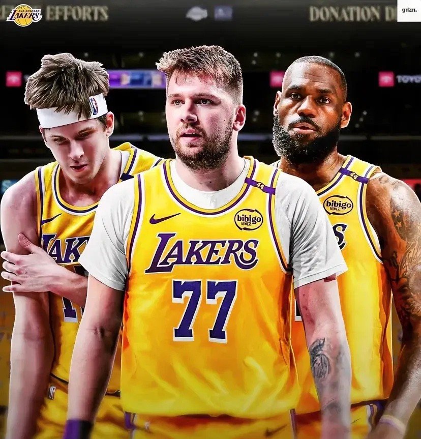 湖人B队血洗立陶宛男篮,拉塞尔三分雨点燃全场 湖人B队血洗立陶宛男篮,拉塞尔三分雨点燃全场