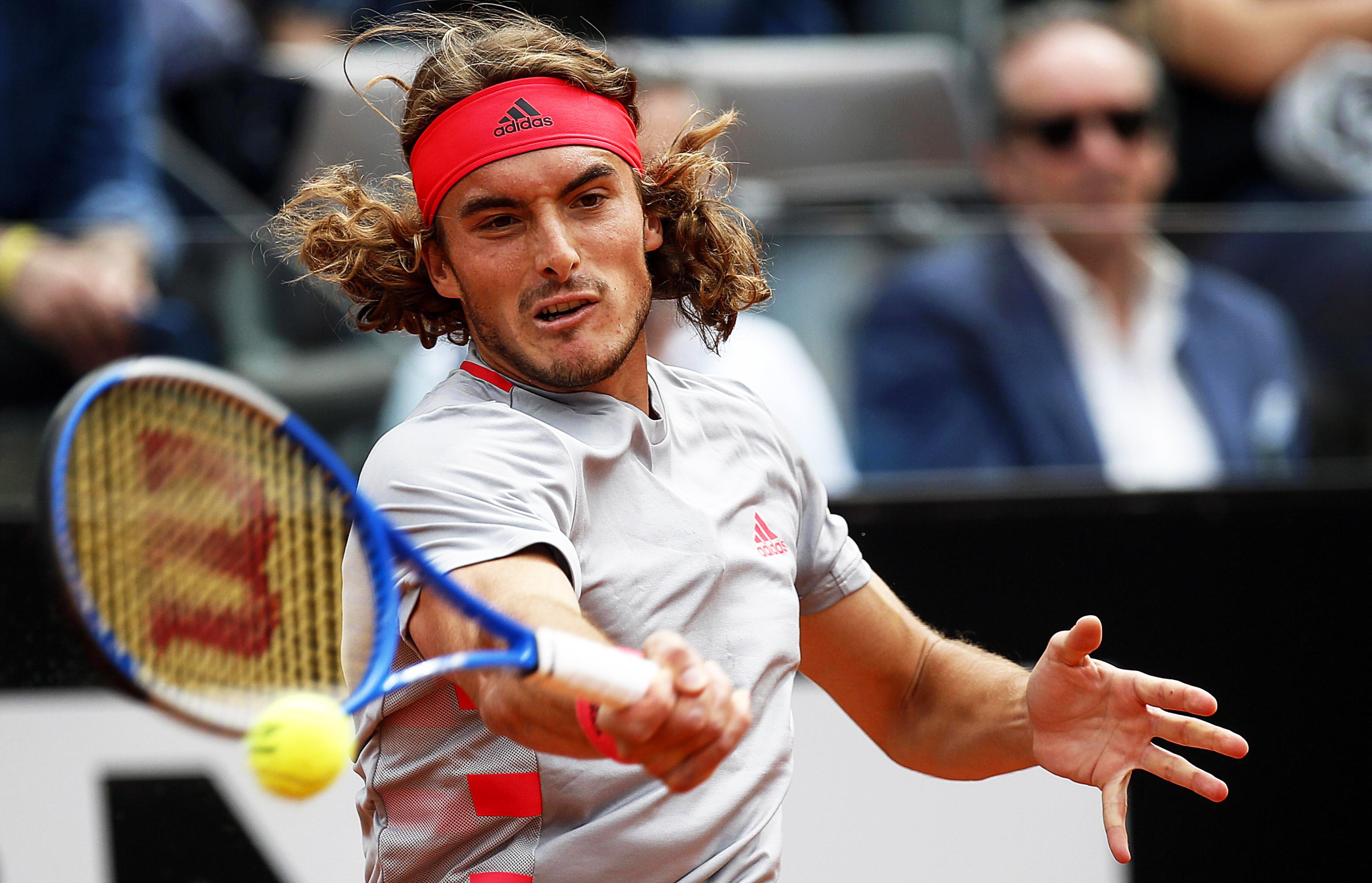 世界网球队险胜意大利网球队,西西帕斯送出助攻 世界网球队险胜意大利网球队,西西帕斯送出助攻