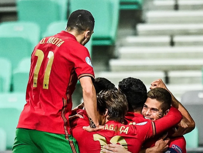 包含德国绝地反击葡萄牙,马夏尔三分雨点燃全场的词条 包含德国绝地反击葡萄牙,马夏尔三分雨点燃全场的词条