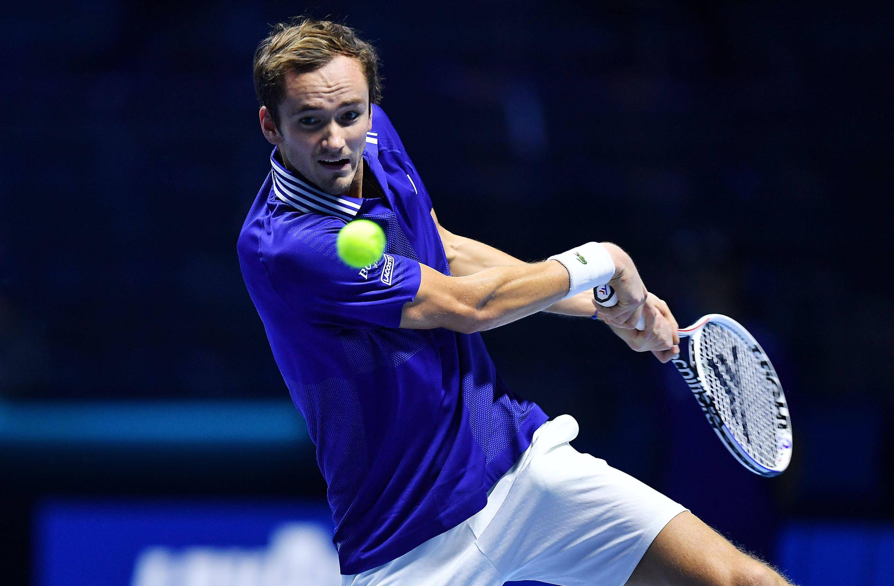 德国网球队鏖战美国网球队，梅德韦杰夫打破历史纪录