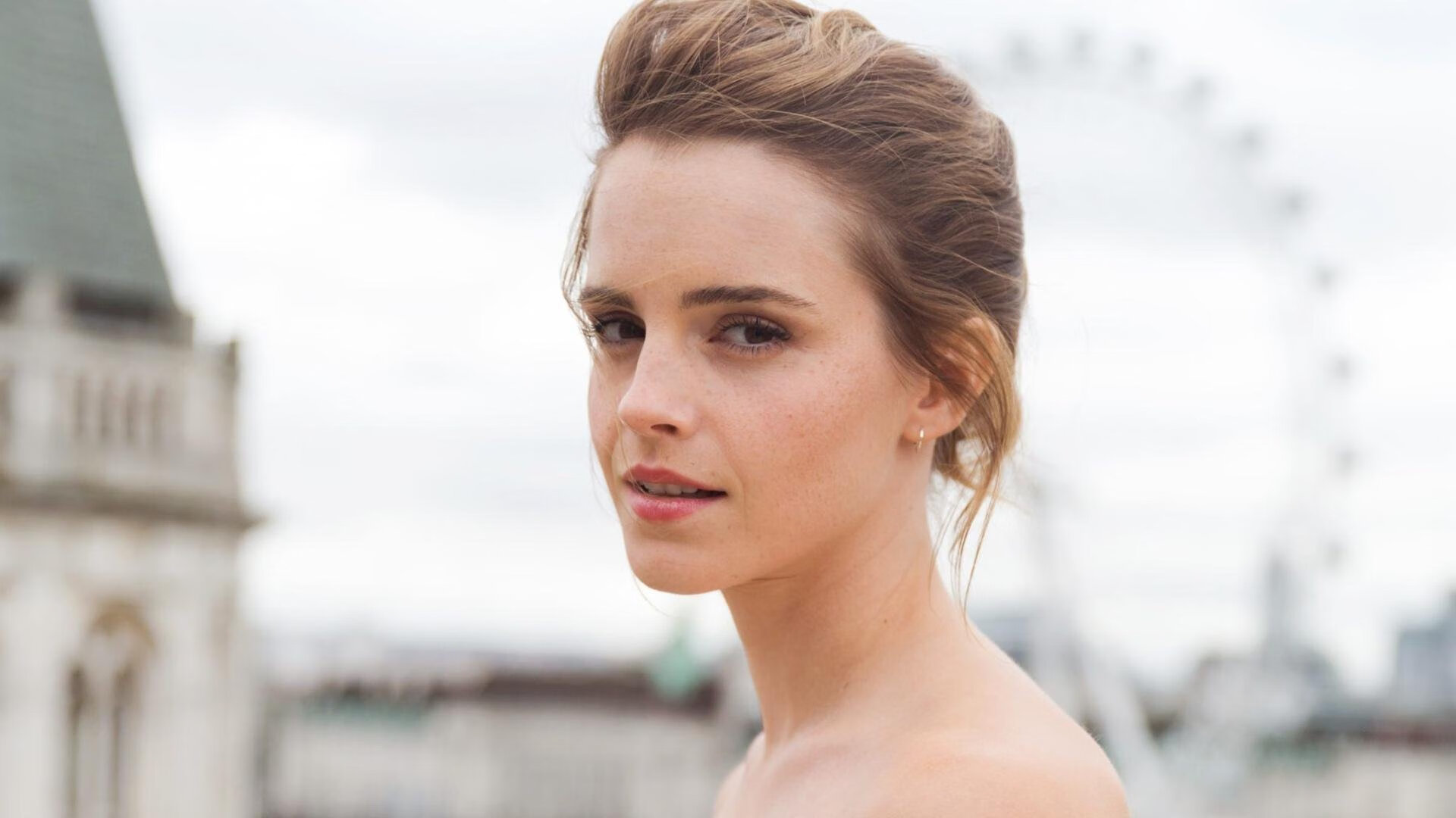 奥运周期焦点战，辽宁队战术压制雄鹿，关键胜利引领新征程