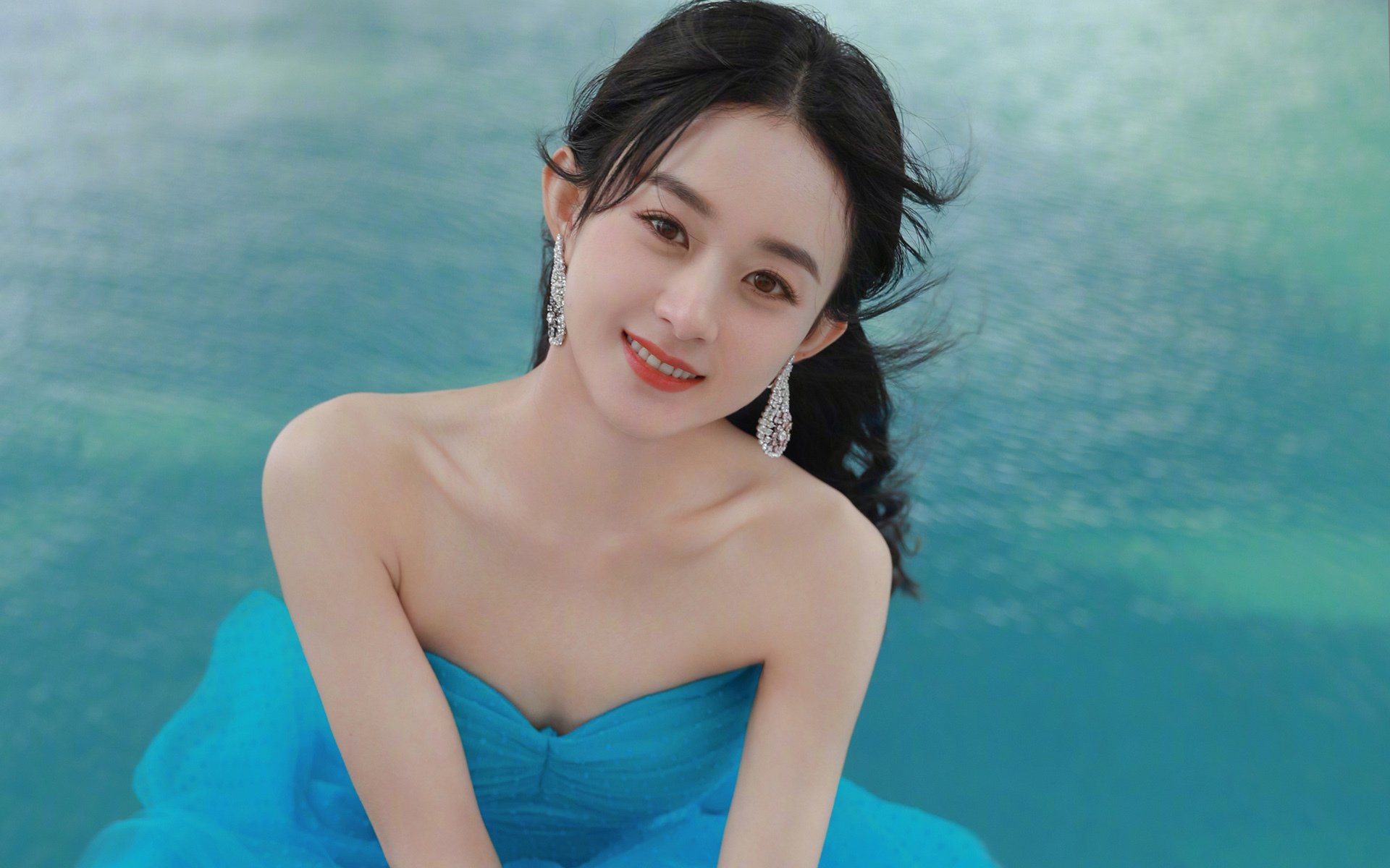 极速启航与绿茵凯歌，F1新赛季揭幕战与皇家社会欧战大捷