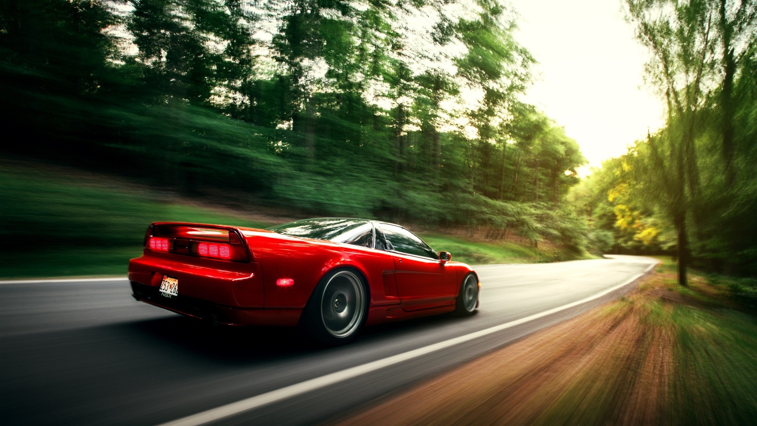 极速与绿茵的交响,F1揭幕战焦点战映照拉齐奥轻取威尔士的竞技哲学